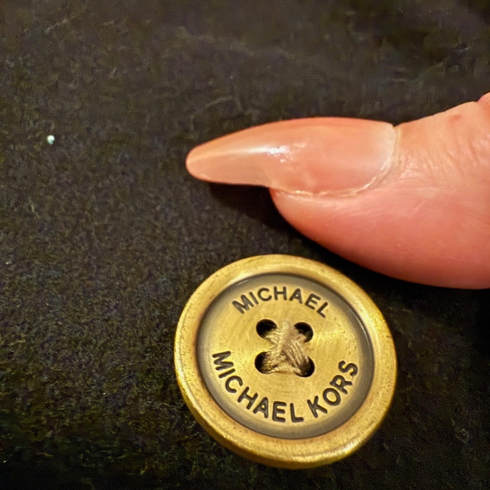 OOAK Michael Kors, sz 8 Double-Breasted Black Wool Coat with Rose Button Detail - Picture 10 of 10
